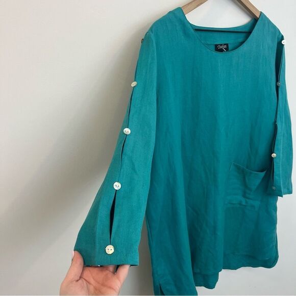 Toofan teal linen 1X blouse with buttons down arm - Picture 7 of 14
